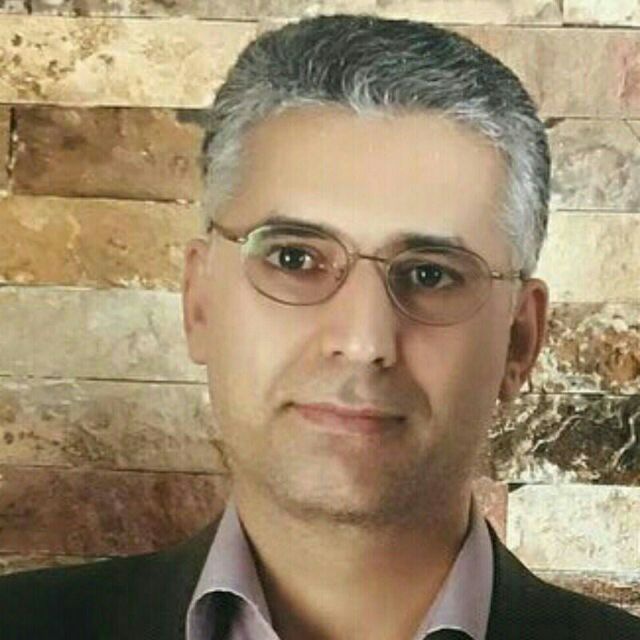 جذابیت های دنیای مجازی  باعث می شود مطالعه کتاب کمتر شود