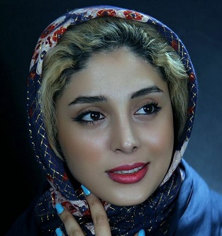 هنرمند کسی است که جلوتر از جامعه حرکت کند.