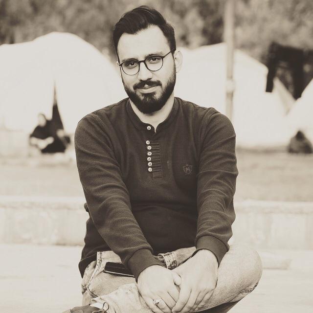 فنجان نیم خورده
